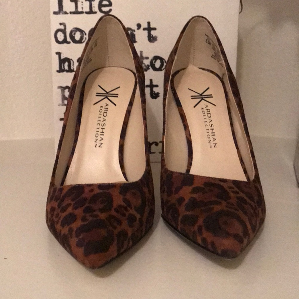 Kardashian Kollection Katrina Pointed Toe Pump